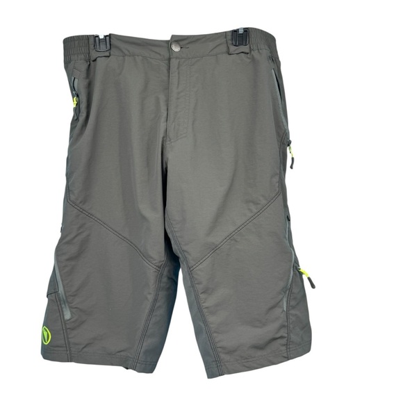 Endura
Hummvee Short II - Picture 1 of 6